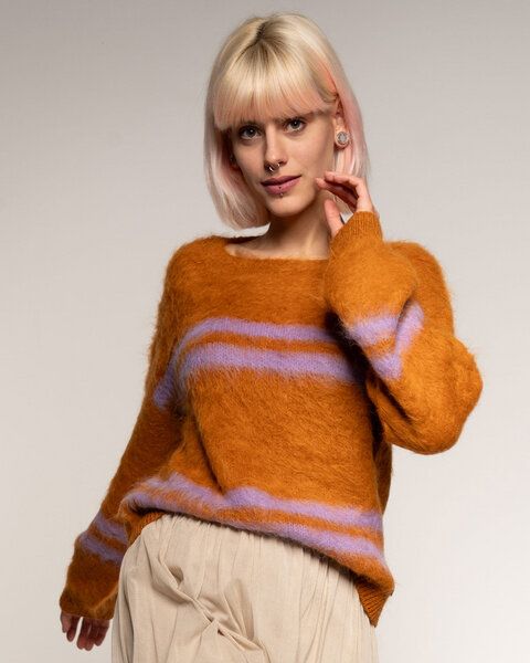 Alma & Lovis Brushed Stripe Pullover aus Alpaka in Fox Orange