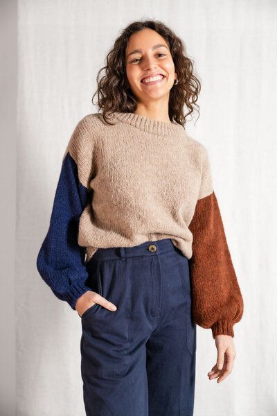 Jyoti Fair Works Lupuna Strickpullover aus Baby-Alpaka in Colorblock Sand