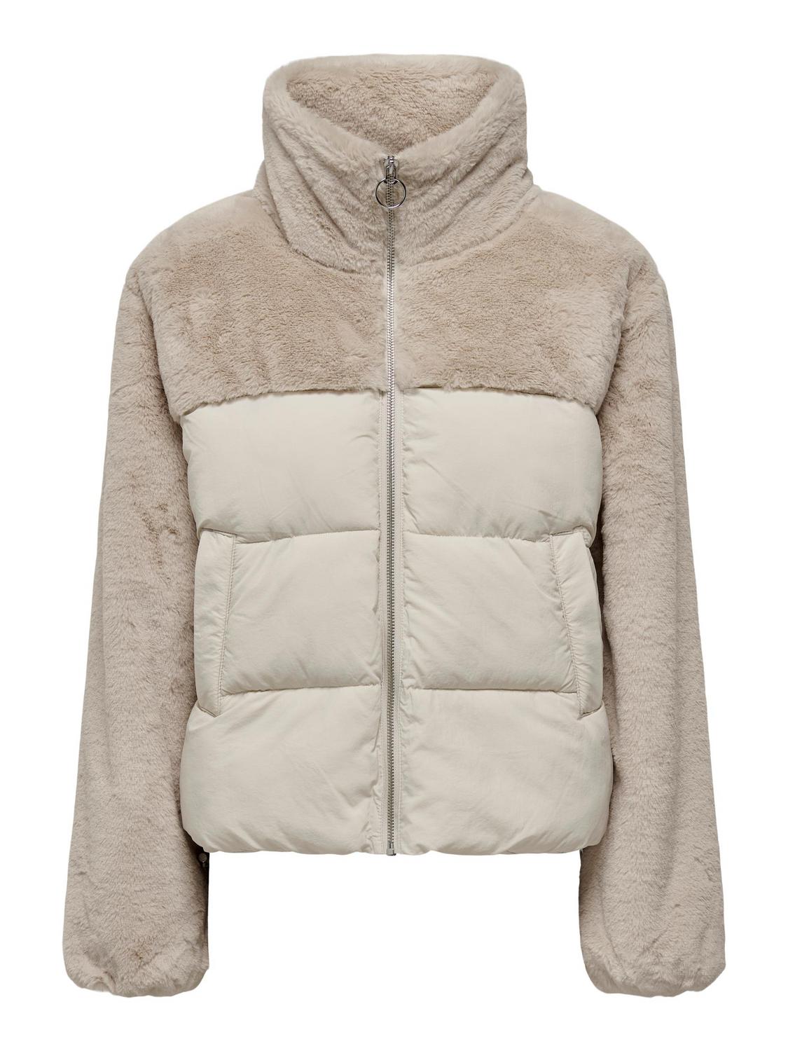 Winterjacke Damen: ONLY ONLWANJA Fur Puffer Mix Jacket in Moonbeam